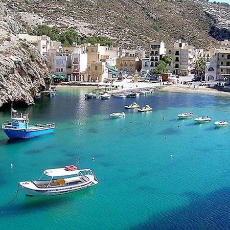 Апартаменты Seafront Penthouse With Terrace In Xlendi, Gozo Экстерьер фото